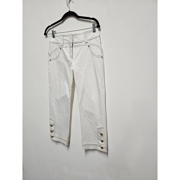 CACHÉ  White Novel  Capris Gold Button Size 2 - Picture 3 of 7